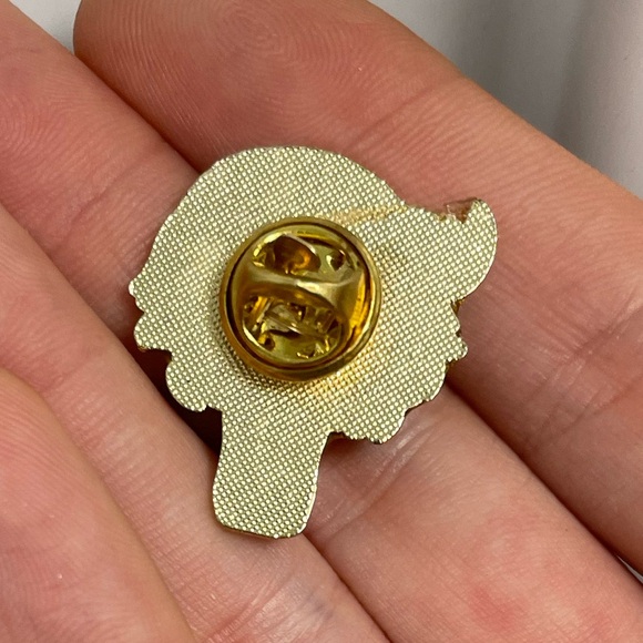 Donald Trump the Punisher collectable lapel pin - Picture 8 of 8